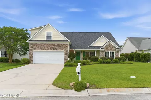 206 Heartwood Dr, Hampstead, NC 28443