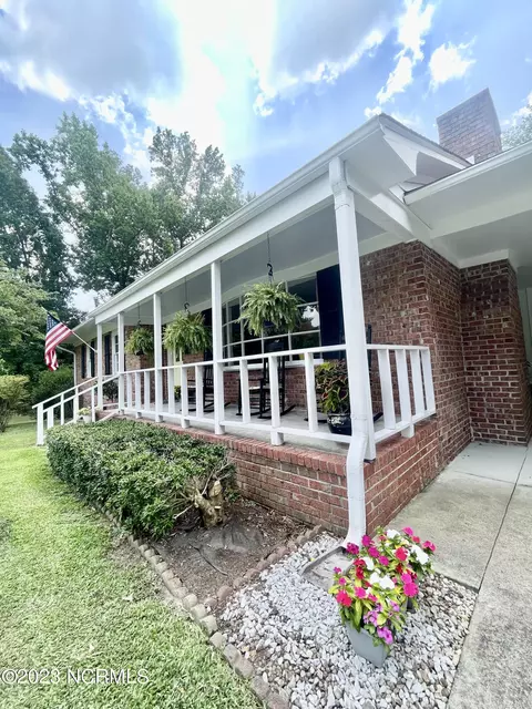322 Forest Grove Ave, Jacksonville, NC 28540