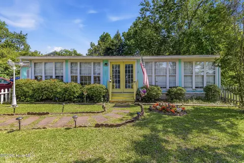 237 Antoinette Dr, Wilmington, NC 28412