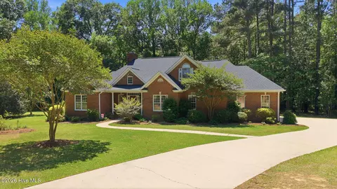 3806 Green Cove Ln, Rocky Mount, NC 27804