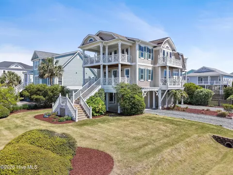 1046 Tide Ridge Dr, Holden Beach, NC 28462