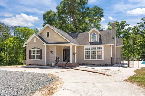 Exterior - 435 Thomas Way, Cameron, NC 28326 photo 4 of 20