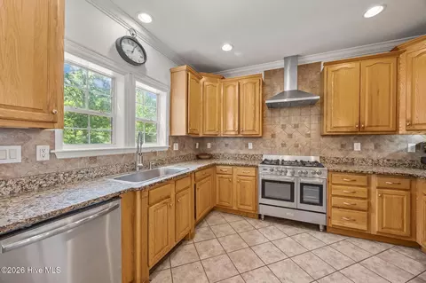 Kitchen - 435 Thomas Way, Cameron, NC 28326 photo 2 of 5