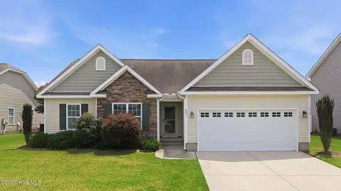 801 Emerald Park Dr, Winterville, NC 28590
