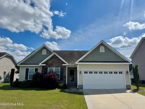 801 Emerald Park Dr, Winterville, NC 28590