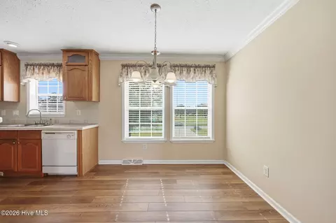 Dining - 66 Warrens Way, Chocowinity, NC 27817 photo 1 of 2