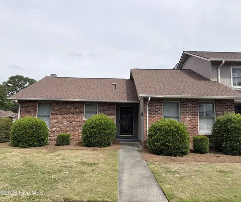 1870 Quail Ridge Rd #M, Greenville, NC 27858