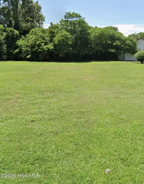 202 E Albemarle St, Edenton, NC 27932