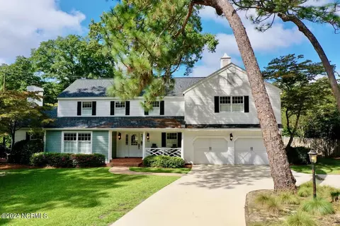 55 Palmetto Rd, Pinehurst, NC 28374