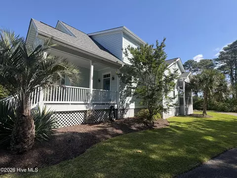 404 Cades Trl, Southport, NC 28461