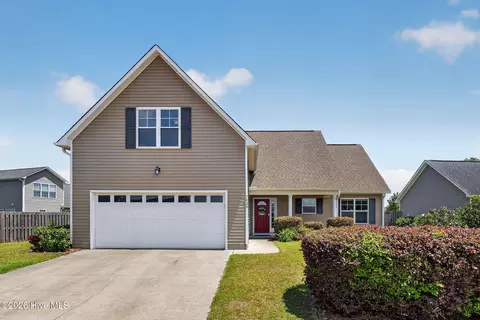 7429 Walking Horse Ct, Wilmington, NC 28411