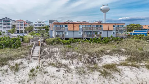 277 W First St # 1J, Ocean Isle Beach, NC 28469