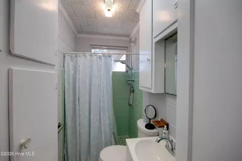Bath - 1963 Bayview Rd, Bath, NC 27808 photo 1 of 2