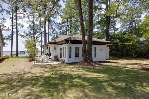 Exterior - 1963 Bayview Rd, Bath, NC 27808 photo 14 of 15