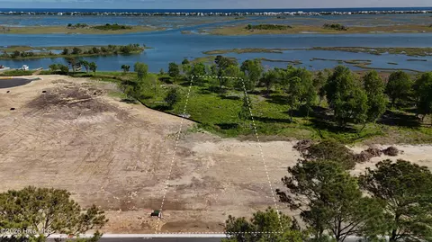 View/Area - 188 Dockside Dr, Hampstead, NC 28443 photo 1 of 9