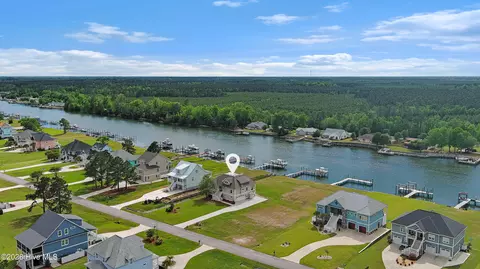 255 Gatsey Ln, Beaufort, NC 28516