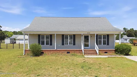 6711 Sassafras Ct, Sims, NC 27880