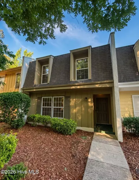126 Oakmont Dr #11, Greenville, NC 27858