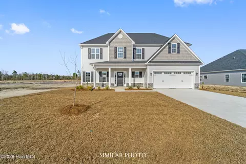 492 Appalachian Trl N, Jacksonville, NC 28546