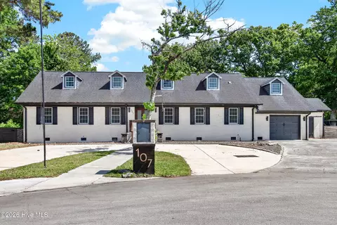 107 Boatswain Dr, New Bern, NC 28562