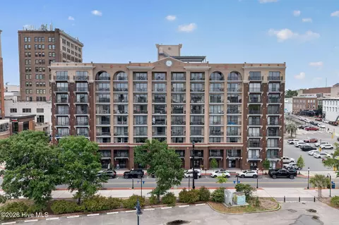 106 N Water St #302, Wilmington, NC 28401