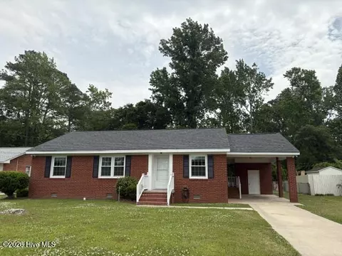 2409 Hardee Rd, Kinston, NC 28504