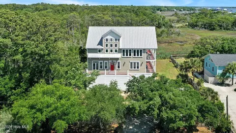 531 E Seaview Rd, Wilmington, NC 28409