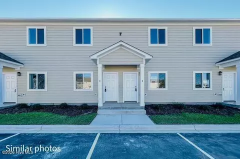 650 Cedar Point Blvd #F4, Cedar Point, NC 28584