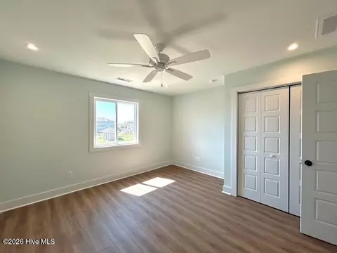 Bedroom - 650 Cedar Point Blvd #G3, Cedar Point, NC 28584 photo 3 of 9