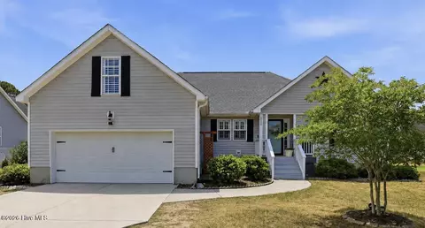 8504 Lakeview Dr, Wilmington, NC 28412