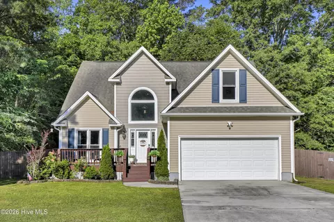 917 Mandarin Trl, Jacksonville, NC 28540