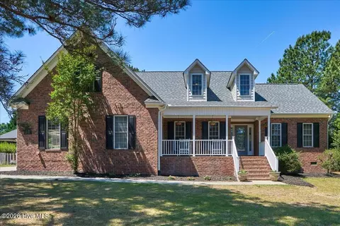 39 Winding Trl, Whispering Pines, NC 28327