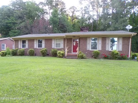 6518 Fairway Dr, Grifton, NC 28530