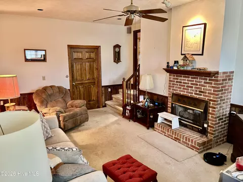 Living - 397 Johns Rd, Maxton, NC 28364 photo 2 of 2