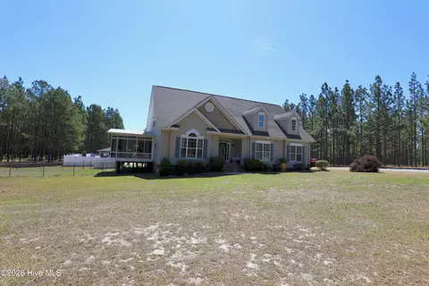 436 Millwork Ln, Aberdeen, NC 28315