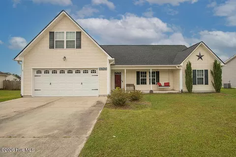 155 Christy Dr, Beulaville, NC 28518