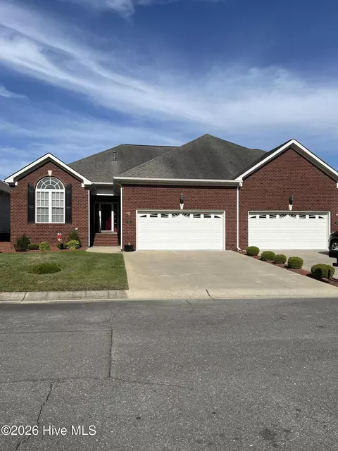 303 Commonsgate Dr, Goldsboro, NC 27530