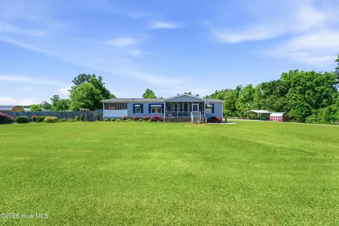 545 Koonce Fork Rd, Richlands, NC 28574