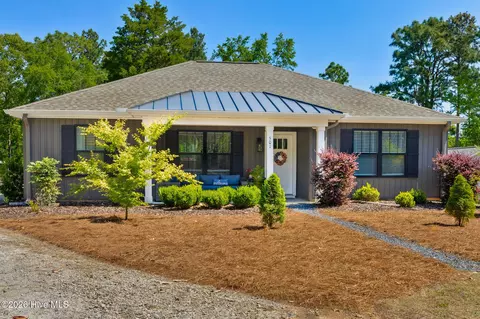 501 Mcneill Rd, Southern Pines, NC 28387