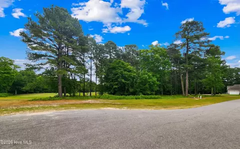 142 Scuppernong River Dr, Hertford, NC 27944
