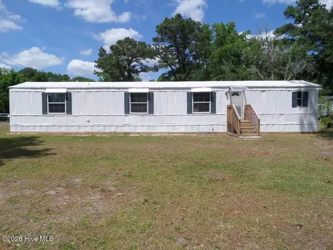 2408 Moore Ave, New Bern, NC 28562