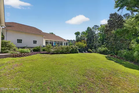 Exterior - 305 Pecan Ct, Hampstead, NC 28443 photo 17 of 23