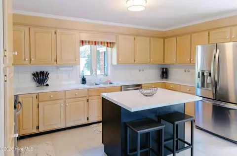 Kitchen - 674 Brooks Rd, Bath, NC 27808 photo 1 of 3