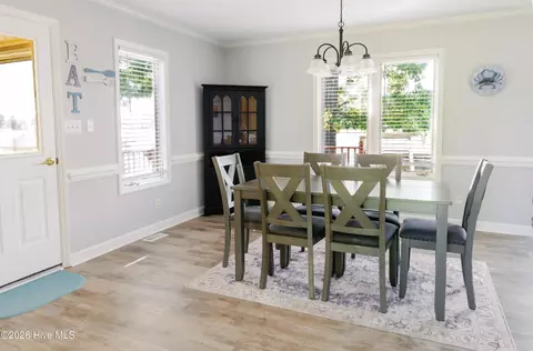 Dining - 674 Brooks Rd, Bath, NC 27808 photo 2 of 2