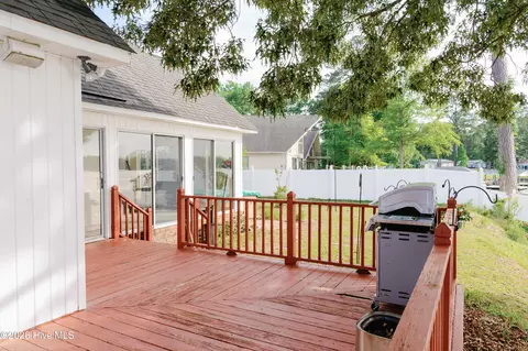 Exterior - 674 Brooks Rd, Bath, NC 27808 photo 9 of 19