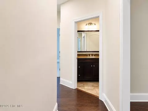 Entry Way - 39 Excalibur Pt, Hampstead, NC 28443 photo 7 of 7