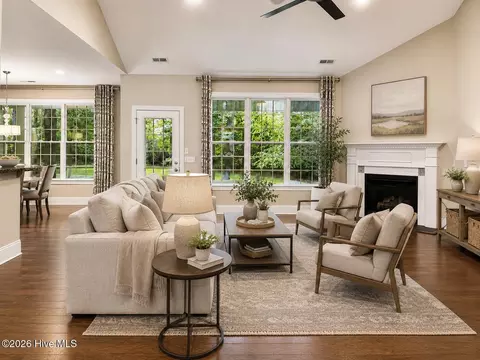 Living - 39 Excalibur Pt, Hampstead, NC 28443 photo 1 of 4
