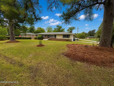 502 Clearbrook Dr, Wilmington, NC 28409