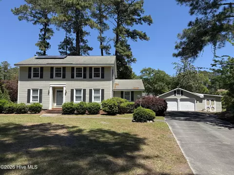 106 Ketch Ct, New Bern, NC 28562