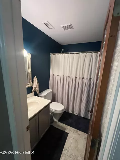 Bath - 106 Marcil Ln, Hampstead, NC 28443 photo 1 of 1